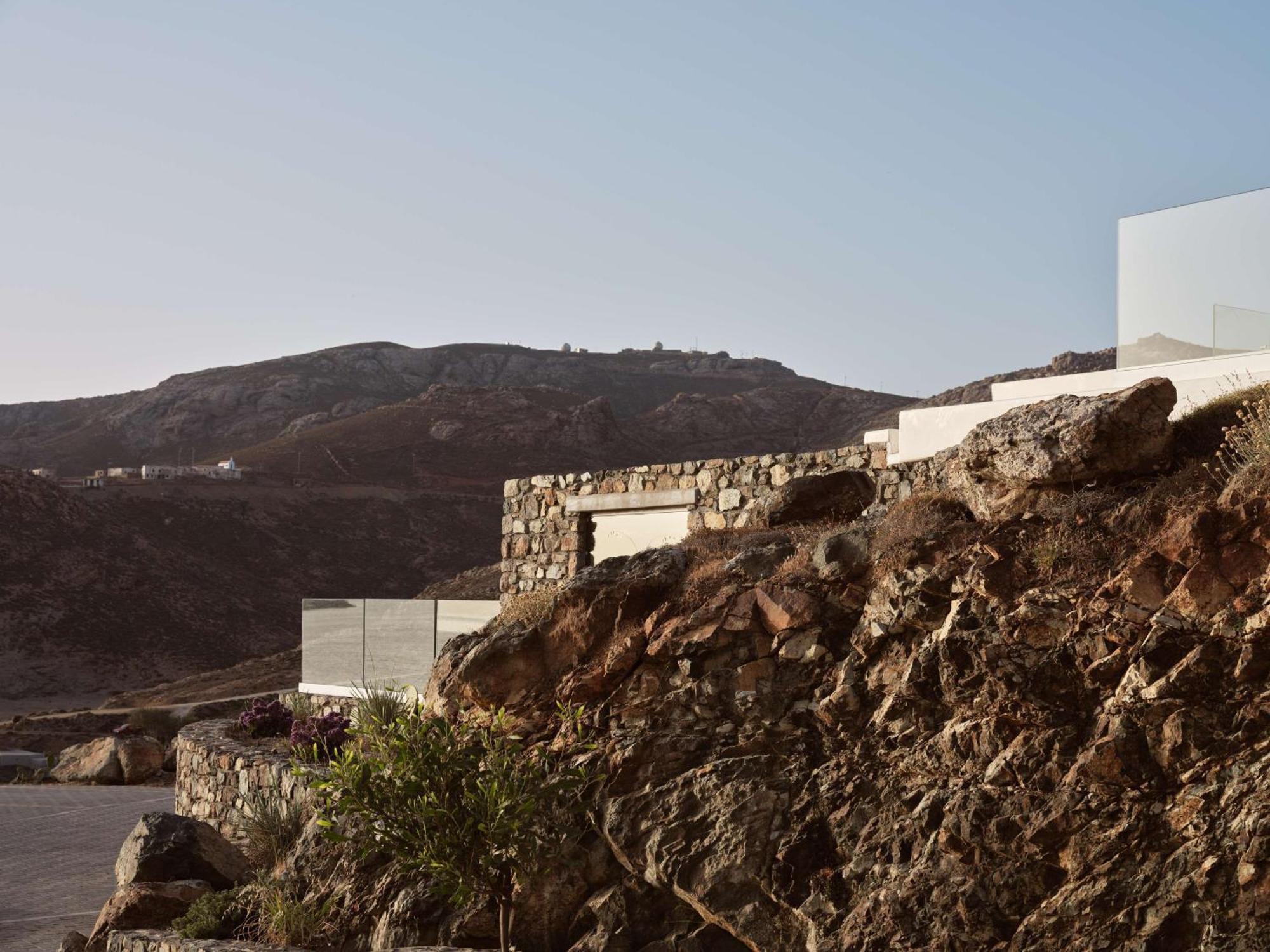 מלון Merchia Beach Semeli Coast Mykonos Curio Collection By Hilton מראה חיצוני תמונה