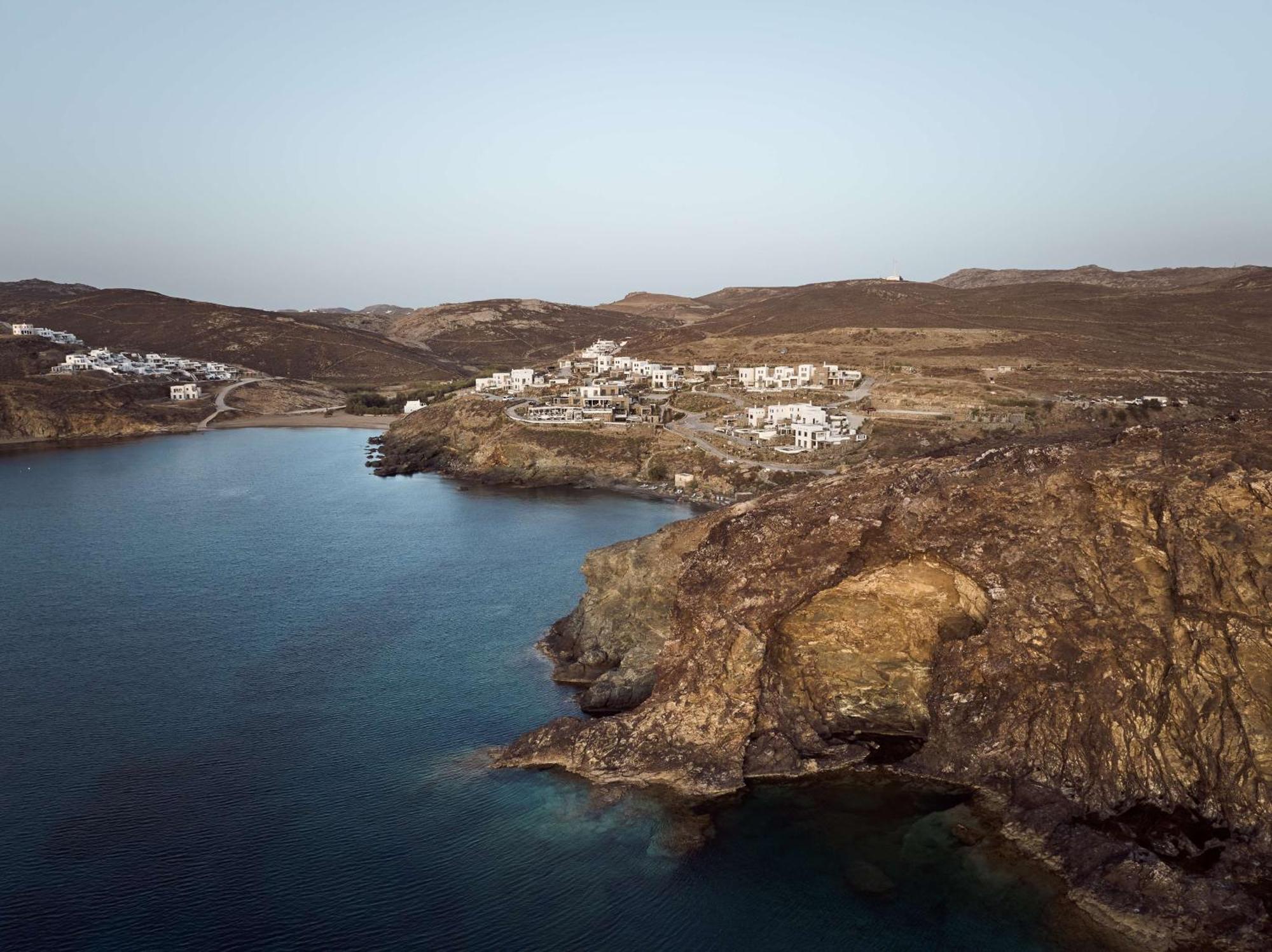 מלון Merchia Beach Semeli Coast Mykonos Curio Collection By Hilton מראה חיצוני תמונה